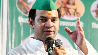 Photo of तेज प्रताप यादव का दर्द छलका: कहा- “मेरे निजी जीवन में कोई न कूदे”, तेजस्वी को दिया आशीर्वाद