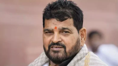Photo of बीजेपी नेता बृजभूषण शरण सिंह बोले – योगी से 56 साल पुराना रिश्ता, मुलाकात राजनीतिक नहीं