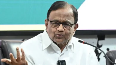 Photo of चिदंबरम के बयान से मचा बवाल: “आतंकी कहां से आए, सबूत नहीं”, बीजेपी ने बोला हमला