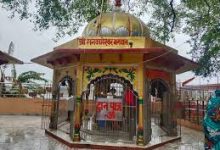 Photo of श्रावण मास में इस प्रसिद्ध  मंदिर में ड्रेस कोड अनिवार्य,तंबाकू, पान, गुटखा खाने वाल पुजारी!