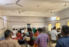 Photo of कर्नाटक : प्रसाद खाने से 50 से ज्यादा श्रद्धालु बीमार, जांच के लिए सैंपल भेजा गया