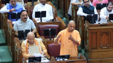 Photo of विधानसभा में सीएम योगी का विपक्ष पर वार, बोले – ‘समाजवादी पार्टी और लोकतंत्र कभी नहीं मिल सकते’