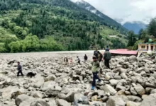 Photo of उत्तराखंड के धराली में बादल फटने से तबाही, अब तक 5 की मौत, 100 से ज़्यादा के हताहत होने की आशंका