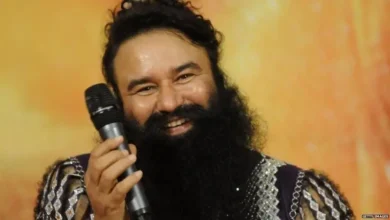 Photo of रेप और मर्डर के दोषी राम रहीम को फिर मिली 40 दिन की पैरोल, रहेंगे सिरसा डेरे में