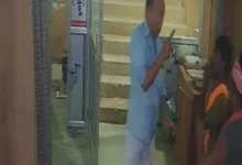 Photo of लखनऊ: भगवा पहनकर नॉनवेज खाने पर बवाल, युवक की पिटाई – पुलिस ने किया मामला शांत