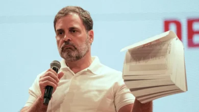 Photo of कर्नाटक में राहुल गांधी का आरोप – “वोट चोरी संविधान से धोखा”