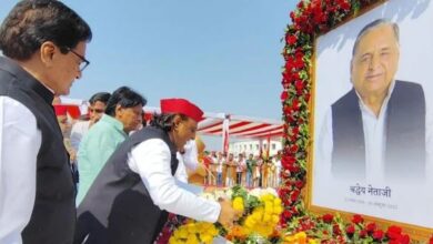 Photo of मुलायम सिंह यादव की तीसरी पुण्यतिथि: सैफई में सपा नेताओं और समर्थकों ने दी श्रद्धांजलि