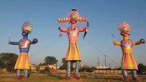 Photo of दशहरा 2025: बड़े शहरों में रावण दहन की तैयारियां, जानें लखनऊ, नोएडा और वाराणसी का समय