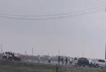 Photo of मोकामा में सियासी संग्राम तेज: जन सुराज समर्थक की हत्या के बाद RJD प्रत्याशी वीणा देवी की गाड़ी पर हमला