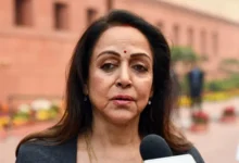 Photo of धर्मेंद्र की स्वास्थ्य खबरों पर हेमा मालिनी का नाराज़गी भरा बयान, मीडिया से प्राइवेसी का सम्मान करने की अपील