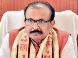 Photo of अलीगढ़ में राज्य मंत्री रघुराज सिंह का विवादित बयान, बोले- “मदरसे और मस्जिदों को तुरंत बंद किया जाए”