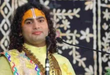 Photo of कथावाचक अनिरुद्धाचार्य पर मथुरा कोर्ट में नया केस, महिलाओं पर आपत्तिजनक बयान को लेकर बढ़ा विवाद