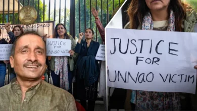 Photo of उन्नाव रेप केस: कुलदीप सिंह सेंगर की जमानत के खिलाफ दिल्ली हाईकोर्ट के बाहर प्रदर्शन, सुप्रीम कोर्ट में मेंशन