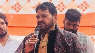 Photo of आरक्षण पर बृजभूषण का बड़ा बयान, “सवर्ण रिक्शा चलाएगा लेकिन आरक्षण नहीं मांगेगा”