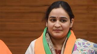 Photo of महिला आरक्षण बिल पर बवाल, अपर्णा यादव का तीखा विरोध