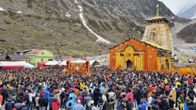 Photo of केदारनाथ धाम के कपाट खुले, भक्तों की लगी भीड़