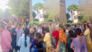 Photo of नोएडा में घरेलू सहायिकाओं का बड़ा प्रदर्शन, की ये मांग