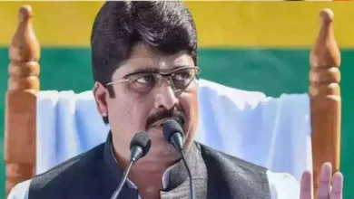 Photo of अलीगढ़ में कांग्रेस में घमासान: राजा भैया बनाम विवेक बंसल