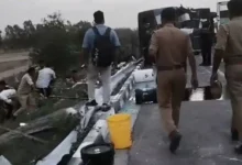 Photo of एक्सप्रेसवे पर डबल डेकर बस पलटी, 6 की मौत, 14 से ज्यादा घायल