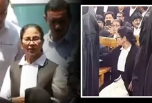 Photo of वकील के भेष में कलकत्ता हाई कोर्ट पहुंचीं ममता बनर्जी, चुनाव बाद हिंसा मामले की सुनवाई में हुईं शामिल