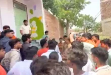 Photo of उल्टी करने पर 3 साल की बच्ची को सजा, मां से लगवाया पोछा; स्कूल ने मांगी माफी