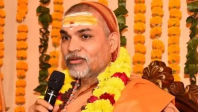 Photo of कन्नौज में सड़क किनारे टेंट में रात बिताने को मजबूर हुए शंकराचार्य अविमुक्तेश्वरानंद