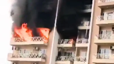 Photo of Noida Fire News: आईवी काउंटी सोसाइटी की 12वीं मंजिल पर लगी भीषण आग, कई फ्लैट खाली कराए गए